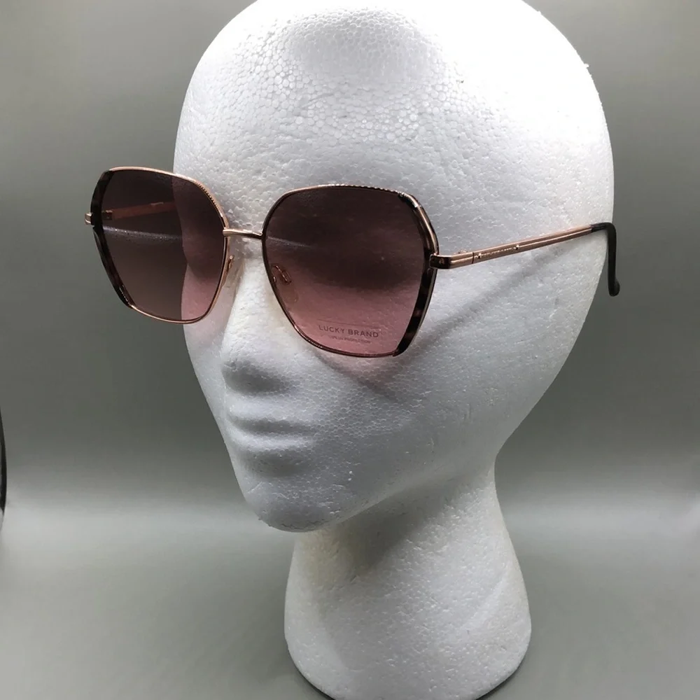 Curated bundle 9 trendy fashion sunglasses variety of brands and styles.